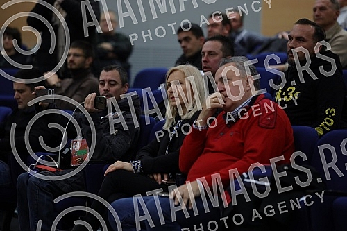Organized by the Serbian movement Dveri in the hall of the Municipal Assembly of Stari grad, a panel discussion was held on the referendum LET'S NOT GIVE A CONSTITUTION!U organizaciji Srpskog pokreta Dveri u sali Skupstine opstine Stari grad odrzan
