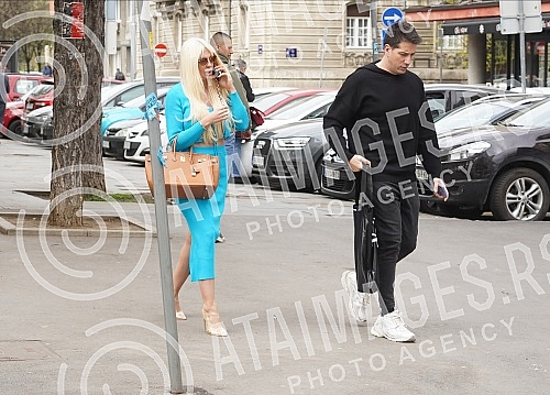 Singer Jelena Karleusa has arrived at the First Basic Public Prosecutor's Office in Belgrade, where she is to be questioned as a citizen on the occasion of her report on Christmas Day, January 7, that her footballer husband Dusko Tosic was violent to Singer Jelena Karleusa has arrived at the First Basic Public Prosecutor's Office in Belgrade, where she is to be questioned as a citizen on the occasion of her report on Christmas Day, January 7, that her footballer husband Dusko Tosic was violent to