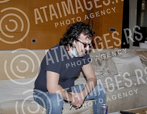 Singer Aleksandar Vuksanovic - Aca Lukas gave a concert on the terrace of his home. The working name of the show is Singer Aleksandar Vuksanovic - Aca Lukas gave a concert on the terrace of his home. The working name of the show is