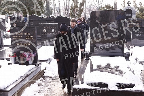 A memorial service on the occasion of the twenty-second anniversary of the death of Zeljko Raznatovic - Arkan was held at the New Cemetery.Pomen povodom dvadeset druge godisnjice od smrti Zeljka Raznatovica - Arkana odrzan je na Novom groblju.