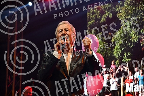 Under the auspices of the city of Kraljevo, a concert by Miroslav Ilic was held on the Square of Serbian Warriors in Kraljevo, originally planned to celebrate the Serbian New Year, but was then postponed due to the extremely bad epidemiological situa