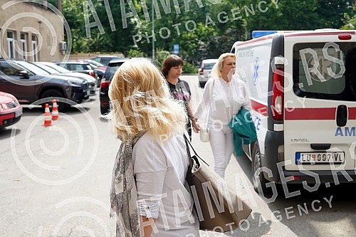 Miljana Kulic and her mother Marija Kulic came for an examination at the Banjica Institute of Orthopedics.Miljana Kulic je sa majkom Marijom Kulic dosla na pregled u Institut za ortopediju Banjica