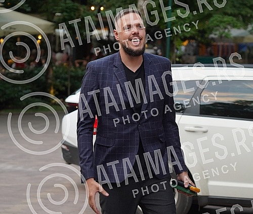 The fourth donor council of the Humanitarian Organization of Serbs for Serbs was organized in the restaurant Topciderac.Cetvrto donatorsko vece Humanitarne organizacije Srbi za Srbe  organizovano je u restoranu Topciderac.