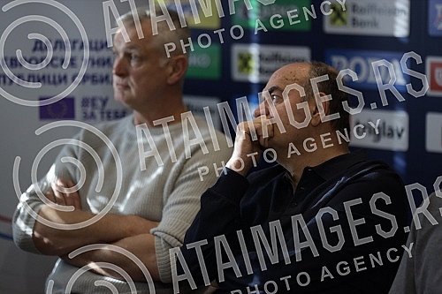 A press conference was held at the Basketball House on the occasion of the fourteenth Dragisa Saric Veterans Memorial Tournament, in which 55 teams from Europe are participating.U Kuci kosarke odrzana je konferencija za medije povodom cetrnaestog M