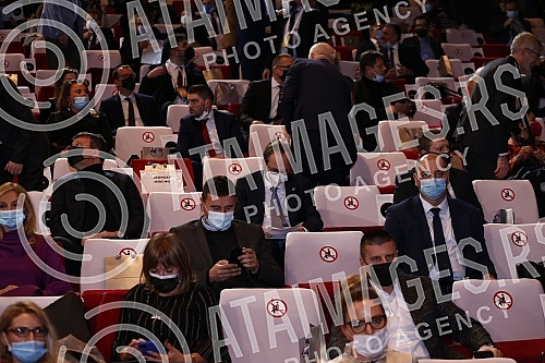 The opening ceremony of the year of the title of European Capital of Culture was held at the Serbian National Theater in Novi Sad. Ceremonija otvaranja godine titule Evropske prestonice kulture odrzana je u Srpskom narodnom pozoristu u Novom Sadu.