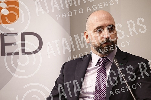 A solemn meeting of the Alliance for Fair Competition was held in the premises of NALED.U prostorijama NALED-a odrzana je svecana sednica Saveza za fer konkurenciju.