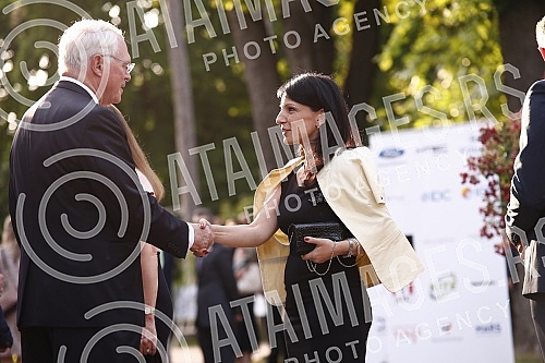 US Ambassador to Serbia Christopher Hill hosted a reception to celebrate the national holiday of the United States, Independence Day.Ambasador SAD u Srbiji Kristofer Hil priredio je prijem povodom proslave nacionalnog praznika Sjedinjenih Americkih