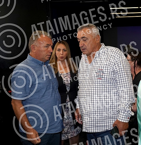 The premiere of the song and the screening of the video 