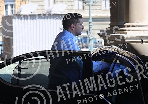 Commemoration on the occasion of the death of one of the greatest Serbian and Yugoslav singers of popular music, Djordje Marjanovic, was held in the Ceremonial Hall of the Belgrade City Assembly.Komemoracija povodom smrti jednog od najvecih srpskih