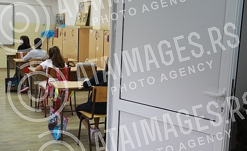 Departure of children in the new school year.Polazak dece u novu skolsku godinu.