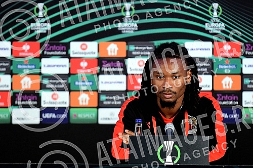 Lucian Favre, coach of FC Nice and Khephren Thuram, player of FC Nice, held a press conference on the occasion of the upcoming conference league match they are playing against FC Partizan.Lucian Favre, trener FK Nice i Khephren Thuram, igrac FK Nic