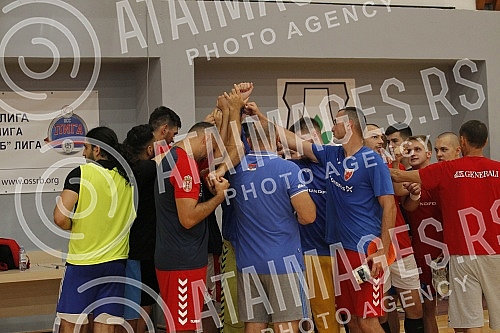 The handball players of Crvena zvezda Grundfos are preparing in Ub, where in the coming days they will play a friendly match against the hosts Ub.Rukometasi Crvene zvezde Grundfos su na pripremama u Ubu, gde ce u narednim danima odigrati jednu prij