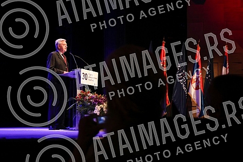 The New Democratic Party of Serbia held a festive party academy in the Madlenijanum theater on the occasion of 30 years of its existence.Nova Demokratska stranka Srbije odrzala je u teataru Madlenijanum svecanu akademiju stranke povodom 30 godina s