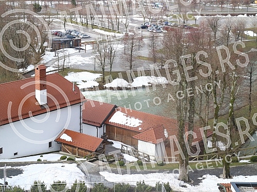 Postojna Cave, the largest exhibition cave in Europe, is located near the town of Postojna.Postojnska jama, najveca izlozbena pecina u Evropi, nalazi se kod grada Postojne.