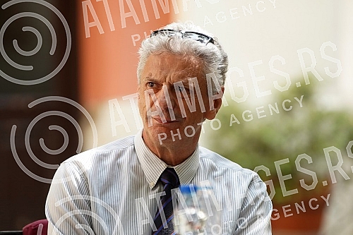 Press conference on the occasion of the opening of the summer theater stage THEATER (which will be located in the yard of the Captain Misina building - Rectorate of the University of Belgrade). Konferencija za medije povodom otvaranja letnje pozori