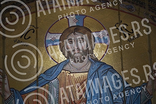 The Temple of Saint Sava is located in the eastern part of Svetosavski square, in the municipality of Vracar. Hram Svetog Save nalazi se na istocnom delu Svetosavskog trga, na opstini Vracar.