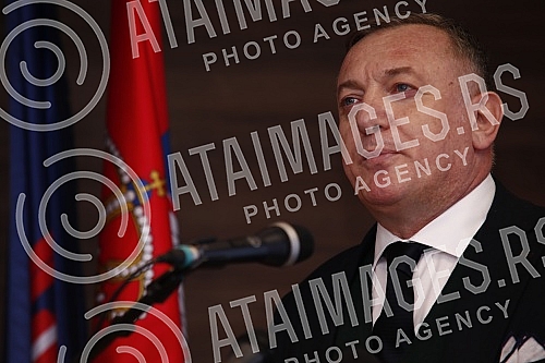 The movement Da se struka pita