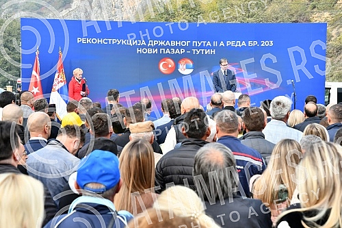 Serbian President Aleksandar Vucic attended the opening ceremony of the reconstructed road Novi Pazar - Tutin.Predsednik Srbije Aleksandar Vucic prisustvovao je ceremonije otvaranja rekonstruisanog puta Novi Pazar - Tutin.