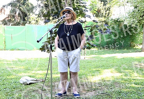The 9th Days of Danilo Bata Stojkovic, Actors planted trees in honor of Ljubisa Samardzic and Nebojsa Glogovac.Deveti dani Danila Bate Stojkovica, Glumci sadili drvece u cast Ljubise Samardzica i Nebojse Glogovca.