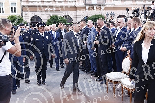 The state manifestation dedicated to the memory of all martyred and exiled Serbs on the occasion of the 27th anniversary of the military action Storm, this year was held in Novi Sad on Freedom Square.Drzavna manifestacija posvecena secanju na sve st
