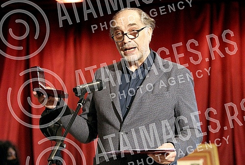 Actor Petar Bozovic was awarded the prize of the Association of dramatic artists of Serbia for his life's work in 2020 - the Dobrica ring award.Glumcu Petru Bozovicu urucena nagrada  Udruzenja dramskih umetnika Srbije za zivotno delo u 2020. godini