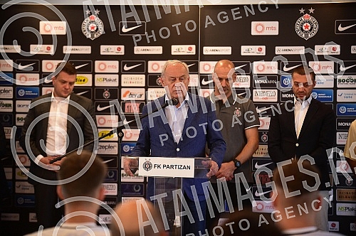 The official call of FK Partizan before the start of the 2022/2023 season was held at the Partizan - Teleoptik Sports Center, and then the first training session was held.
Zvanicna prozivka FK Partizana pred pocetak sezone 2022/2023 odrzana je u Spo The official call of FK Partizan before the start of the 2022/2023 season was held at the Partizan - Teleoptik Sports Center, and then the first training session was held.
Zvanicna prozivka FK Partizana pred pocetak sezone 2022/2023 odrzana je u Spo