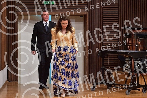 The chamber opera concert of Britney's Illumination was held in the Belgrade Philharmonic.Kamerni operski koncert Britnove Iluminacije odrzan je u Beogradskoj filharmoniji.