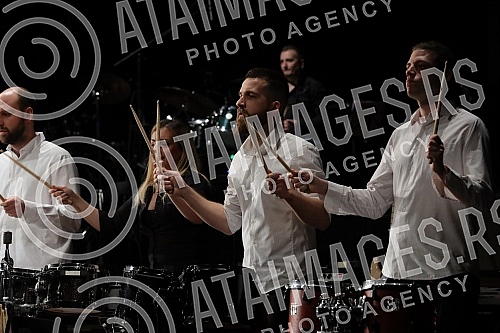 A concert in honor of the legendary drummer Dragoljub Djuricic, the man with the biggest smile on the domestic music scene, was held at the Atelier 212 theater.Koncert u cast legendarnog bubnjara Dragoljuba Djuricica, coveka sa najvecim osmehom na 