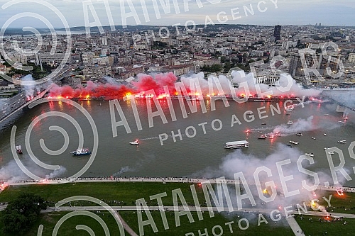 Spectacular celebration of the 32nd title of Serbian champion, fans and football players of FC Red Star from a bird's eye view.Spektakularna proslava 32. titule sampiona Srbije navijaca i fudbalera FK Crvena zvezda iz pticje perspektive.