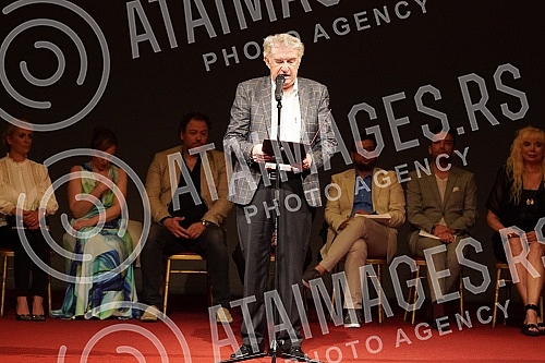 The ceremonial presentation of the 51st Golden Beocug Award and the Charter was held on the Grand Stage of the National Theater.Svecano urucenje 51. nagrade Zlatni Beocug i Povelje odrzano je  na Velikoj sceni Narodnog pozorista.