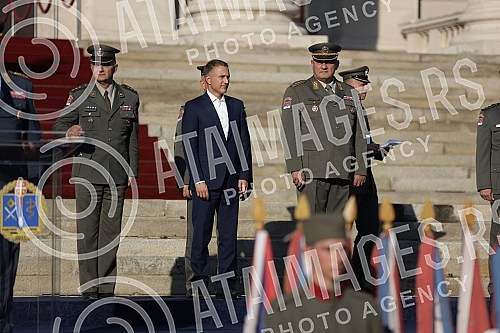 The general rehearsal of the ceremony on the occasion of the promotion of the youngest officers of the Serbian Army was held in front of the House of the National Assembly.Generalna proba svecanosti povodom promocije najmladjih oficira Vojske Srbij