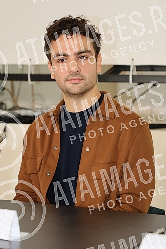 The press conference regarding the announcement of the broadcast of the TV series The press conference regarding the announcement of the broadcast of the TV series