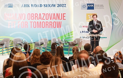 A conference on dual education was held in Hotel Metropol Palas.U Hotelu Metropol Palas odrzana je konferencija o dualnom obrazovanju.