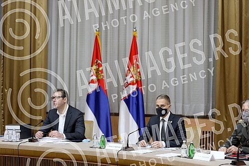 A session of the National Security Council chaired by the President of the Republic of Serbia, Aleksandar Vucic, has begun at the Palace of Serbia.U Palati Srbija pocela sednica Saveta za nacionalnu bezbednost kojom predsedava predsednik Republike 