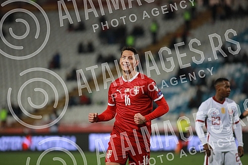 The football players of the national teams of Serbia and Qatar are playing a friendly match at the Rajko Mitic Stadium.
Fudbaleri reprezentacija Srbije i Katara na stadionu Rajko Mitic igraju prijateljski mec. The football players of the national teams of Serbia and Qatar are playing a friendly match at the Rajko Mitic Stadium.
Fudbaleri reprezentacija Srbije i Katara na stadionu Rajko Mitic igraju prijateljski mec.