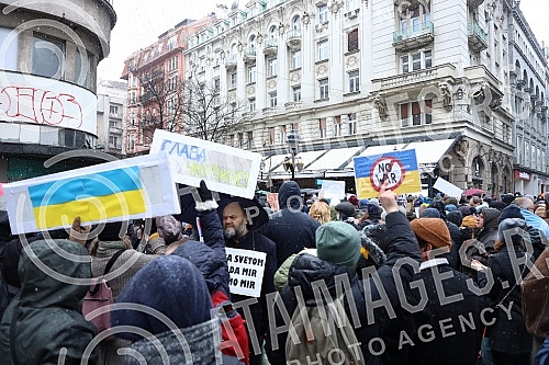 A gathering of non-governmental organizations against the Russian invasion of Ukraine began in Knez Mihailova Street in downtown Belgrade, in front of the Cultural Center.Skup nevladinih organizacija protiv ruske invazije na Ukrajinu, poceo je u Kn