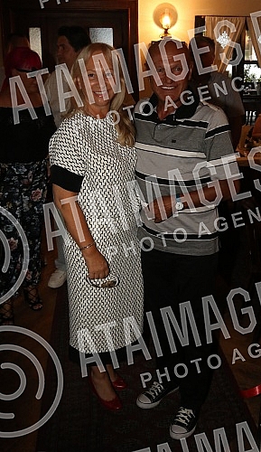 Celebration of the 50th work of Saban Saulic held at Restaurant Three Sesir.
Proslava povodom 50 rada Sabana Saulica odrzana u restoranu Tri sesira. Celebration of the 50th work of Saban Saulic held at Restaurant Three Sesir.
Proslava povodom 50 rada Sabana Saulica odrzana u restoranu Tri sesira.