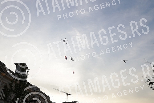 The central manifestation on the occasion of the Day of Serbian Unity, Freedom and the National Flag is being held on Savka Square near the monument to Stefan Nemanja. Centralna manifestacija povodom Dana srpskog jedinstva, slobode i nacionalne zas