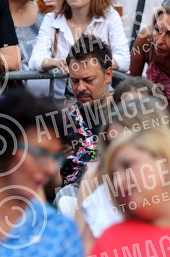 Actor and singer Rade Serbedzija with the accompanying band Zapadni kolodvor held his first concert in Serbia this year in the Botanical Garden in Belgrade, organized by the Association Kultur Explorer, where he presented songs from the album 