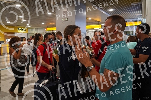 The women's volleyball national team of Serbia, which won a bronze medal at the Games in Tokyo, arrived in Belgrade, and on that occasion a press conference was held at the Nikola Tesla Airport.Zenska odbojkaska reprezentacija Srbije, koja je na Ig