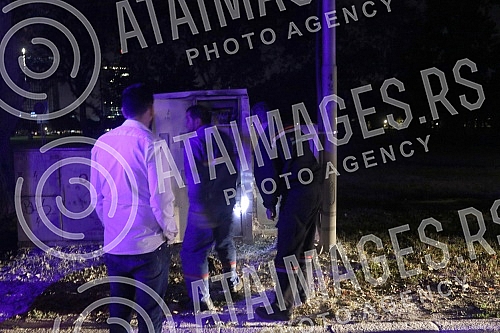 Fire of substation supplying electricity to raft Consulate on which Saa Kovacevic is supposed to sing tonight.Zapaljena trafostaniai koja strujom snabdeva splav Konzulat na kome veceras treba da nastupa Sasa Kovacevic.