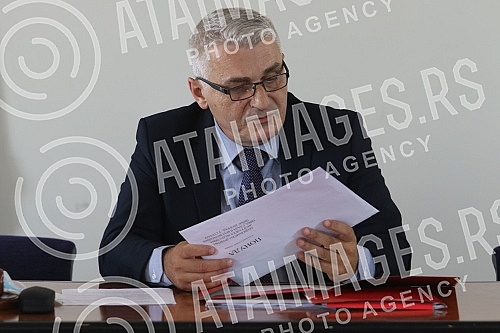 Public opening of bids for the purchase of BIP brewery.Javno otvaranje ponuda za kupovinu pivare BIP.