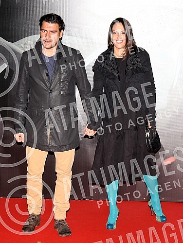 Premiere of the first episode of 