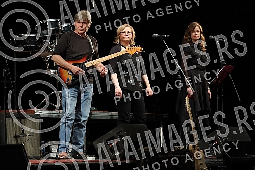 A concert in honor of the legendary drummer Dragoljub Djuricic, the man with the biggest smile on the domestic music scene, was held at the Atelier 212 theater.Koncert u cast legendarnog bubnjara Dragoljuba Djuricica, coveka sa najvecim osmehom na 