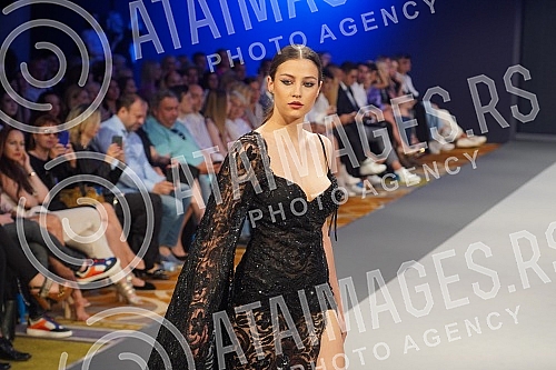 Zvonko Markovic fashion show powered by ASUS was held as part of the 34th Zepter Fashion Selection at the Hyatt Hotel.U sklopu 34. Zepter Fashion Selectiona u hotelu Hyatt odrzana je modna revija Zvonko Markovic powered by ASUS.