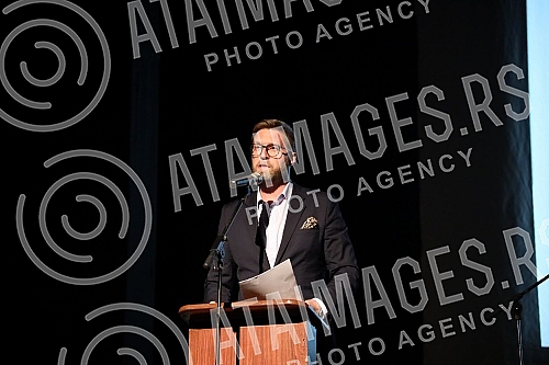 The GODUM 2021 awards ceremony of the Association of Jazz, Pop and Rock Musicians of Serbia was held at the Vuk Cultural Institution.
Dodela nagrada GODUM 2021 Udruzenja muzicara dzeza, zabavne i rok muzike Srbije odrzana je u ustanovi kulture Vuk. The GODUM 2021 awards ceremony of the Association of Jazz, Pop and Rock Musicians of Serbia was held at the Vuk Cultural Institution.
Dodela nagrada GODUM 2021 Udruzenja muzicara dzeza, zabavne i rok muzike Srbije odrzana je u ustanovi kulture Vuk.