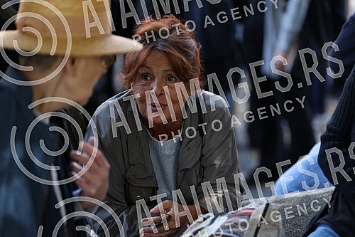 Srbijanka Turajlic, a retired professor of the University of Belgrade and an activist for human rights and freedoms, was buried at the New Cemetery.Profesorka Univerziteta u Beogradu u penziji i i aktivistkinja za ljudska prava i slobode Srbijanka 