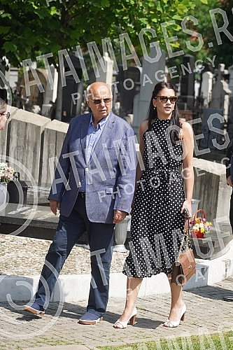 A memorial service on the occasion of the sixth anniversary of Milutin Mrkonjic's death was held in the Alley of Merited Citizens at the New Cemetery, and a QR code was placed on the tombstone, which when wrapped shows information about the late poli A memorial service on the occasion of the sixth anniversary of Milutin Mrkonjic's death was held in the Alley of Merited Citizens at the New Cemetery, and a QR code was placed on the tombstone, which when wrapped shows information about the late poli