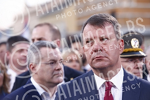 The state manifestation dedicated to the memory of all martyred and exiled Serbs on the occasion of the 27th anniversary of the military action Storm, this year was held in Novi Sad on Freedom Square.Drzavna manifestacija posvecena secanju na sve st