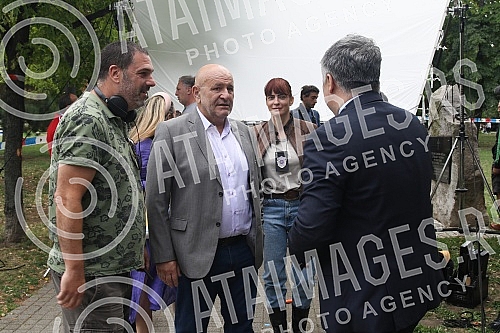 Journalists attended the filming of the new domestic thriller series Journalists attended the filming of the new domestic thriller series